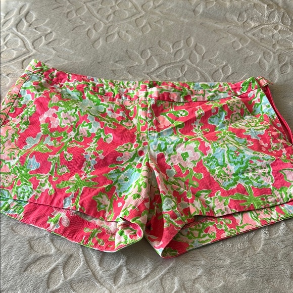 Lilly Pulitzer Pink and Green Floral Athletic Shorts - Picture 10 of 10